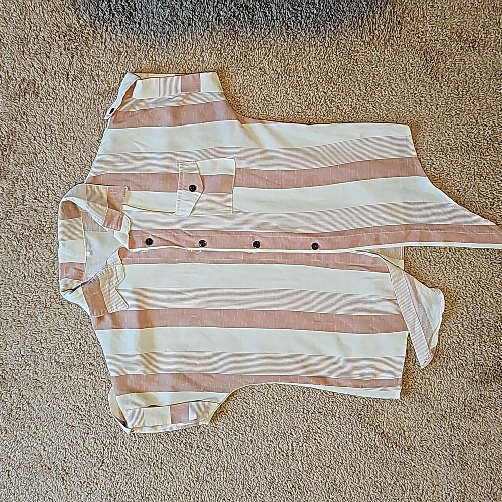 Short sleeve button down shirt